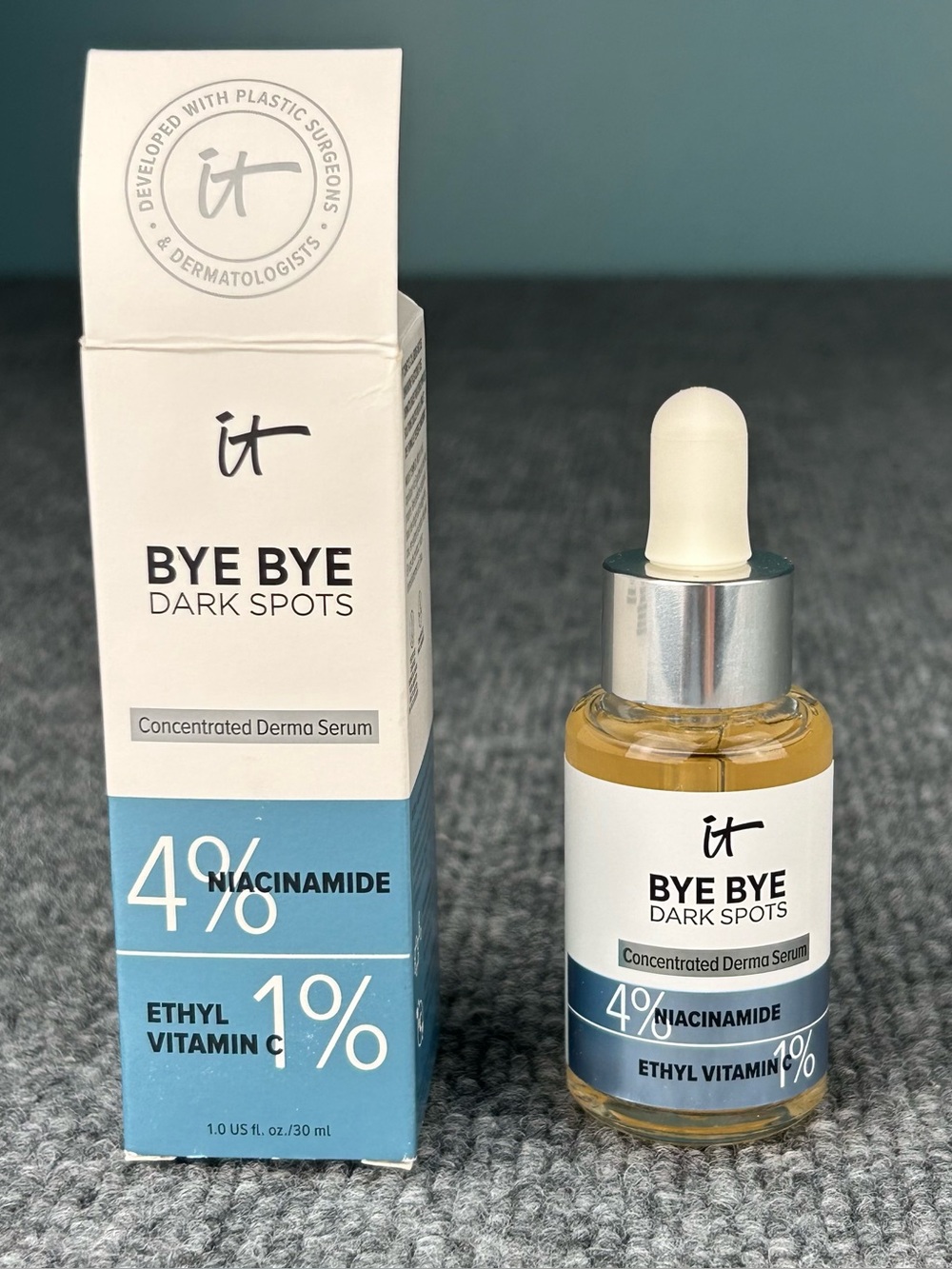 it COSMETICS BYE BYE DARK SPOTS SERUM 1.0 fl.oz. NEW IN BOX